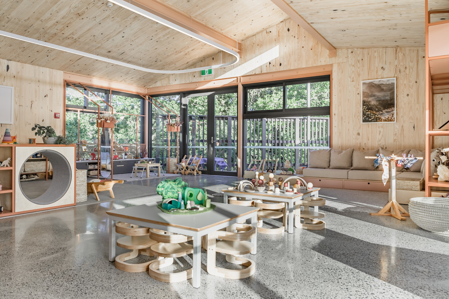 幼兒園如何設(shè)計(jì)才能讓孩子在藝術(shù)的環(huán)境中成長(zhǎng)？